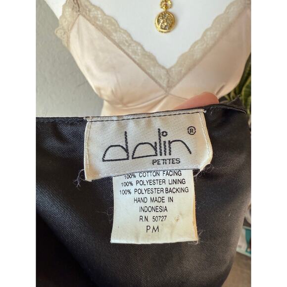 Beaded Vest - Picture 4 of 4